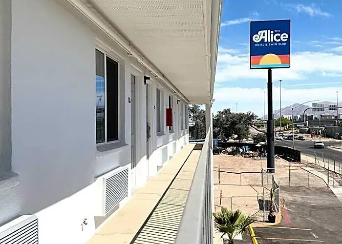 Hotel The Alice